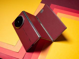 thumbnail - Samsung Galaxy Tri-Fold